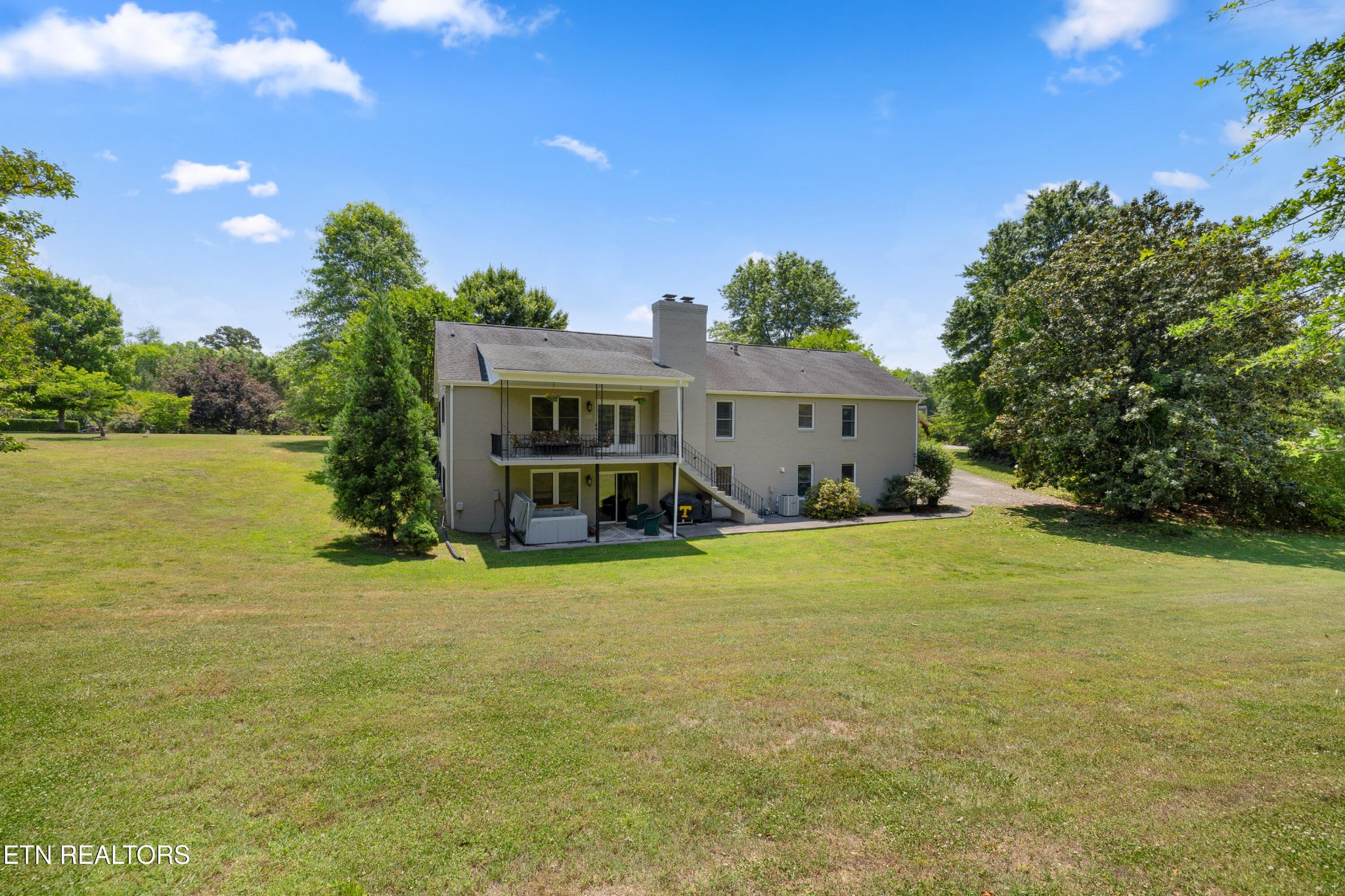 5501 River Point Cove Road Knoxville, TN 37919 - Photo 3 of 41 Gallery Image 3