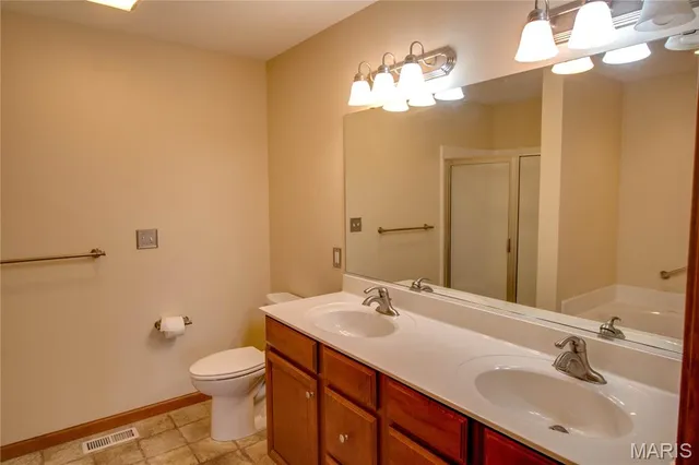 $224,250 | 1333 Magnolia Lane, Jerseyville, IL 62052