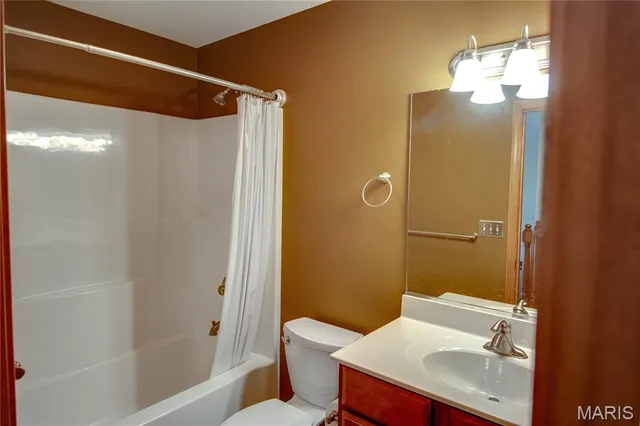 $224,250 | 1333 Magnolia Lane, Jerseyville, IL 62052