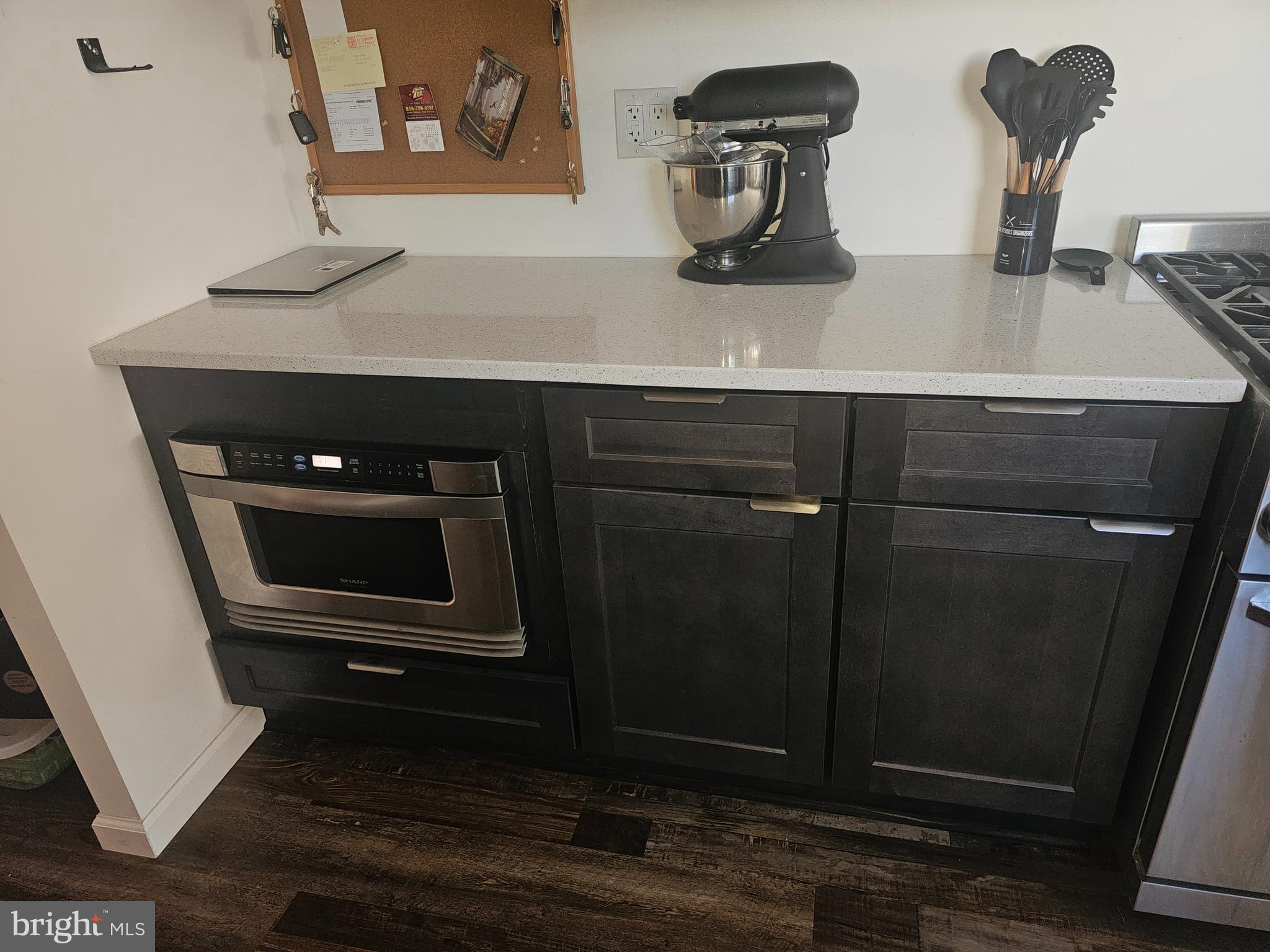 2891 Union Road Vineland, NJ 08361 - Photo 9 of 25 a kitchen with sink and window