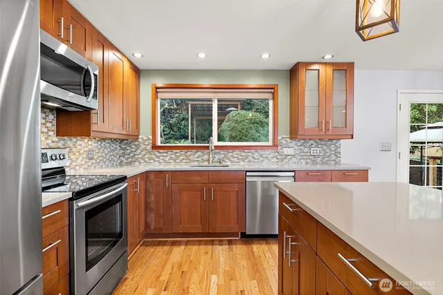 $4,400 | 3831 Letitia Avenue South, Seattle, WA 98118