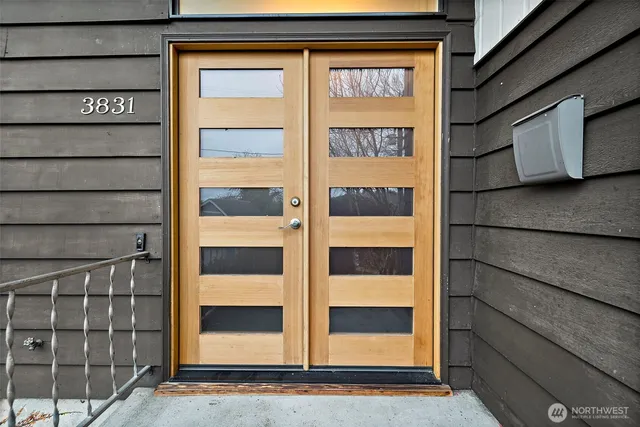 $4,400 | 3831 Letitia Avenue South, Seattle, WA 98118