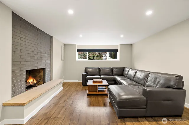 $4,400 | 3831 Letitia Avenue South, Seattle, WA 98118