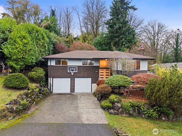 $4,400 | 3831 Letitia Avenue South, Seattle, WA 98118