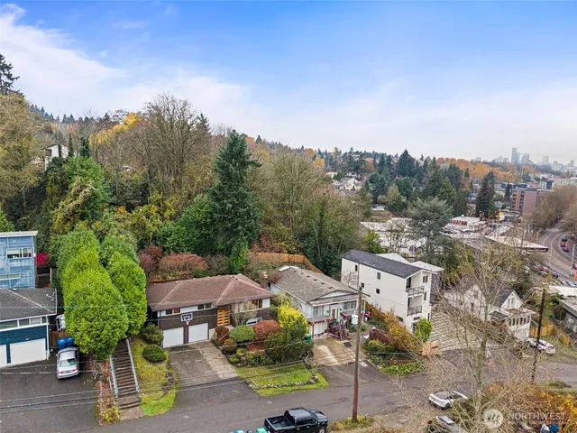 $4,400 | 3831 Letitia Avenue South, Seattle, WA 98118