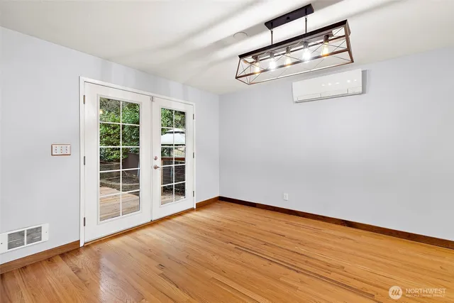 $4,400 | 3831 Letitia Avenue South, Seattle, WA 98118