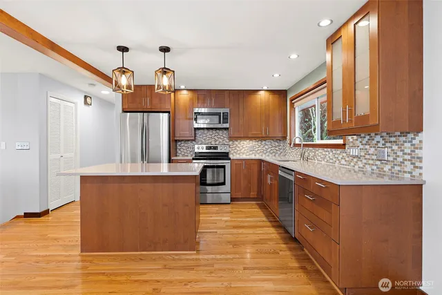 $4,400 | 3831 Letitia Avenue South, Seattle, WA 98118