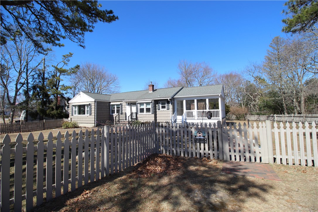 38 Stuart Street Westerly, RI 02891 - Photo 1 of 1 Gallery Image 1