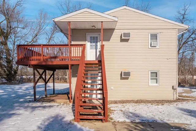 $925 | 315 West Railroad Street, Unit 4, Kingston, IL 60145