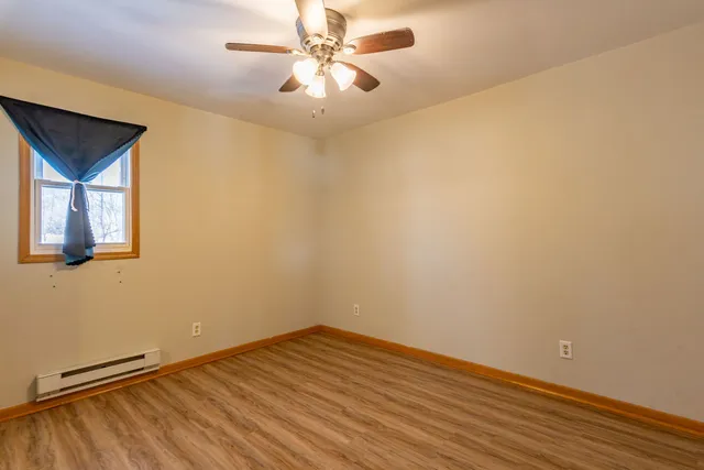 $925 | 315 West Railroad Street, Unit 4, Kingston, IL 60145