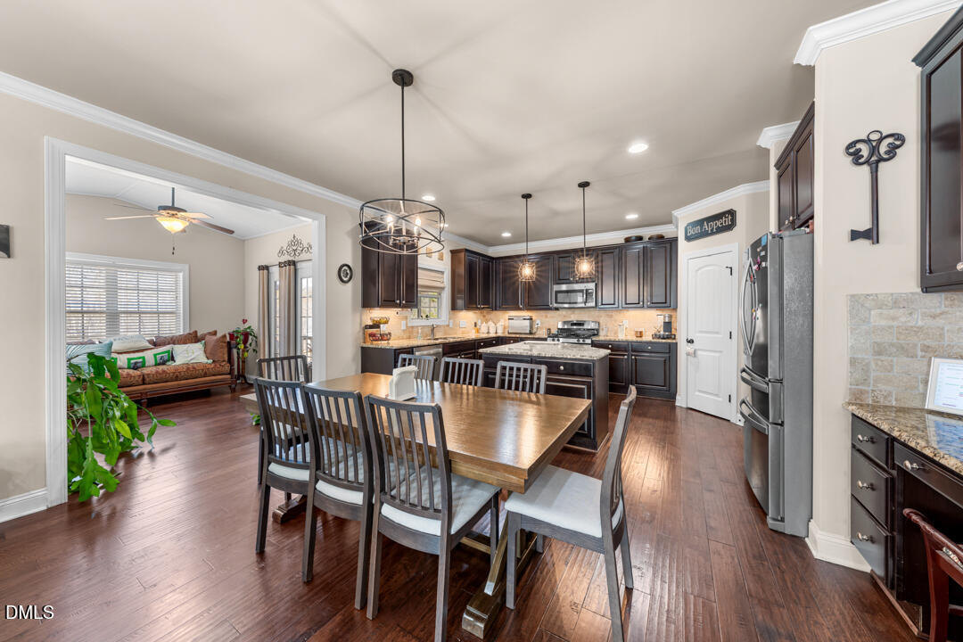 2811 Reynolda Circle Durham, NC 27712 - Photo 18 of 65