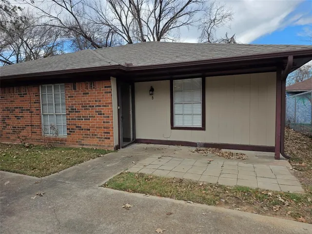 $1,375 | 1012 Lynn Street, Unit B, Weatherford, TX 76086