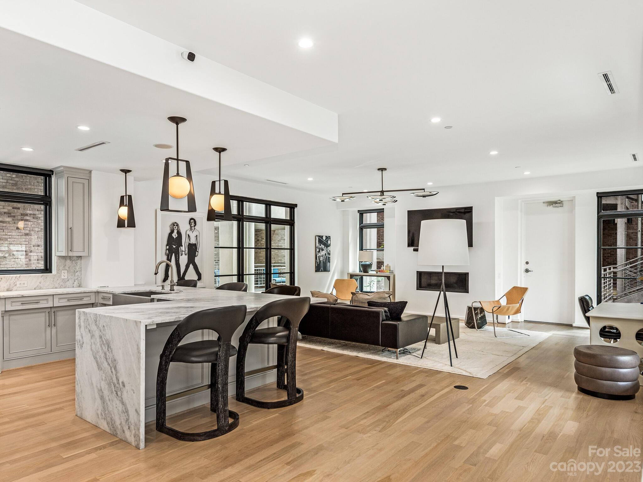 1333 Queens Road, Unit E2 Charlotte, NC 28207 - Photo 10 of 31 Gallery Image 10