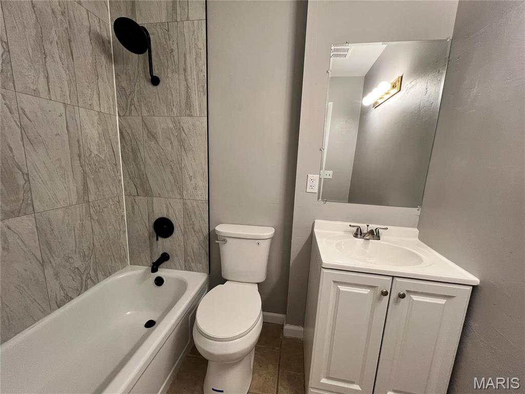 2018 Elkins Drive St. Louis, MO 63136 - Photo 14 of 25