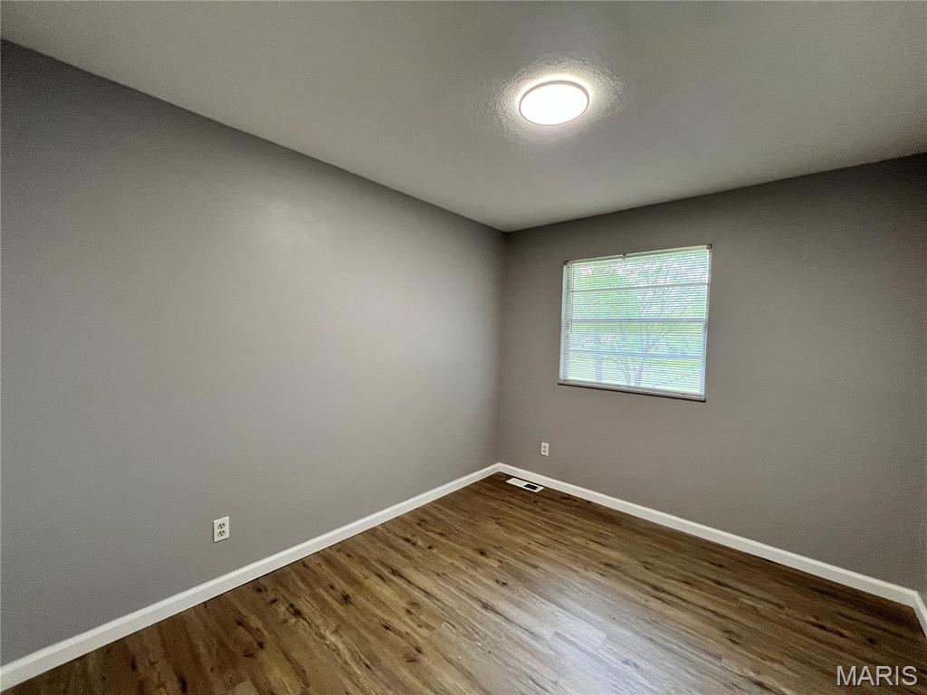 2018 Elkins Drive St. Louis, MO 63136 - Photo 18 of 25