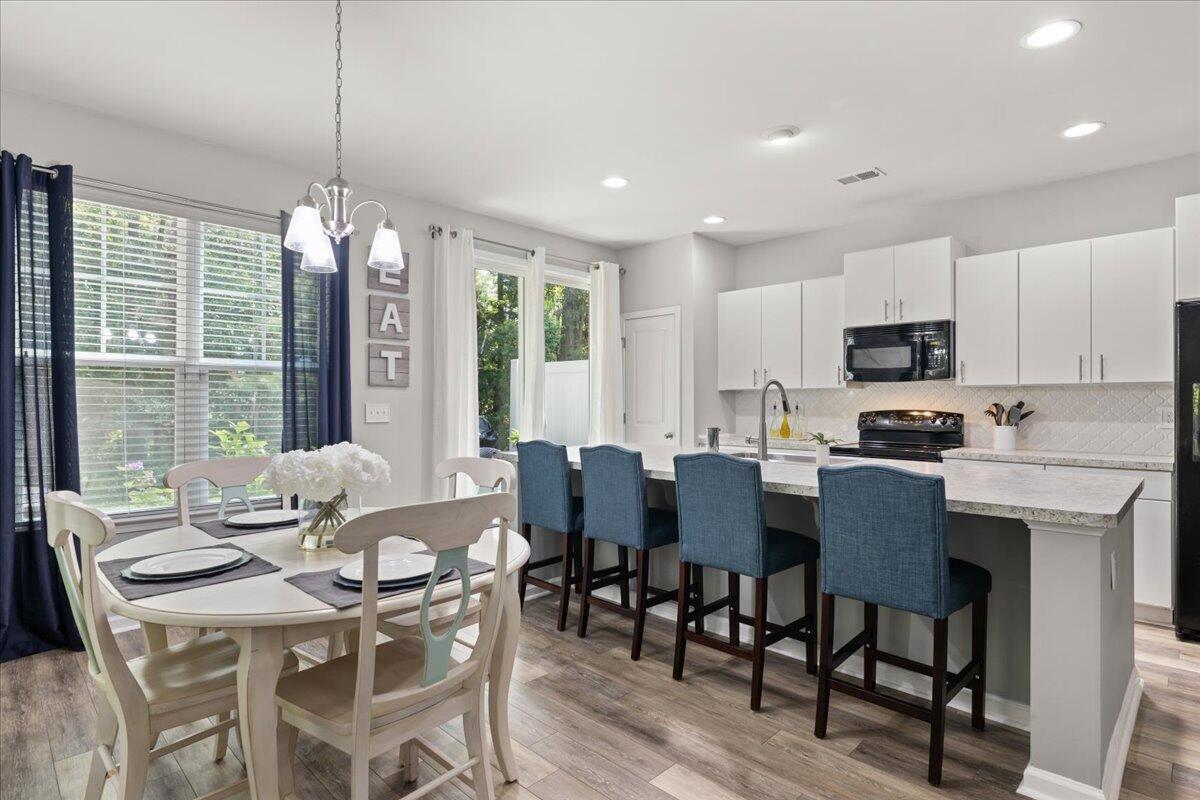 4956 Farm Lake Road Summerville, SC 29485 - Photo 11 of 38 22-Interior-16