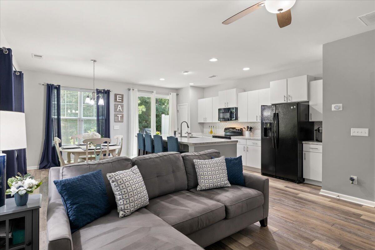 4956 Farm Lake Road Summerville, SC 29485 - Photo 6 of 38 29-Interior-23