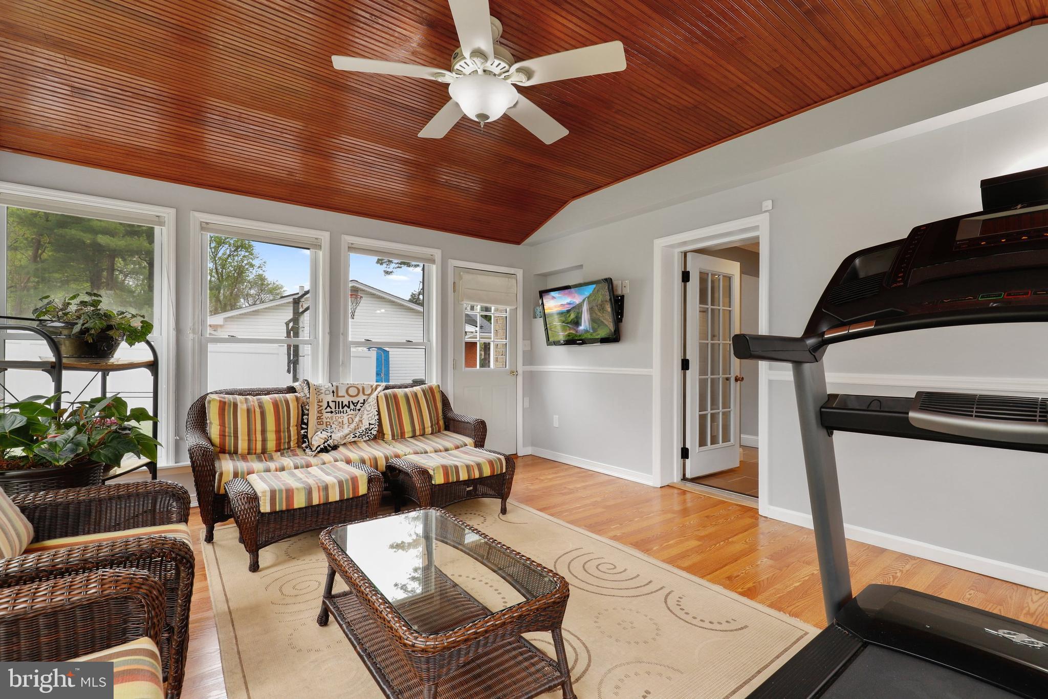 4102 Windridge Road Baltimore, MD 21208 - Photo 20 of 54