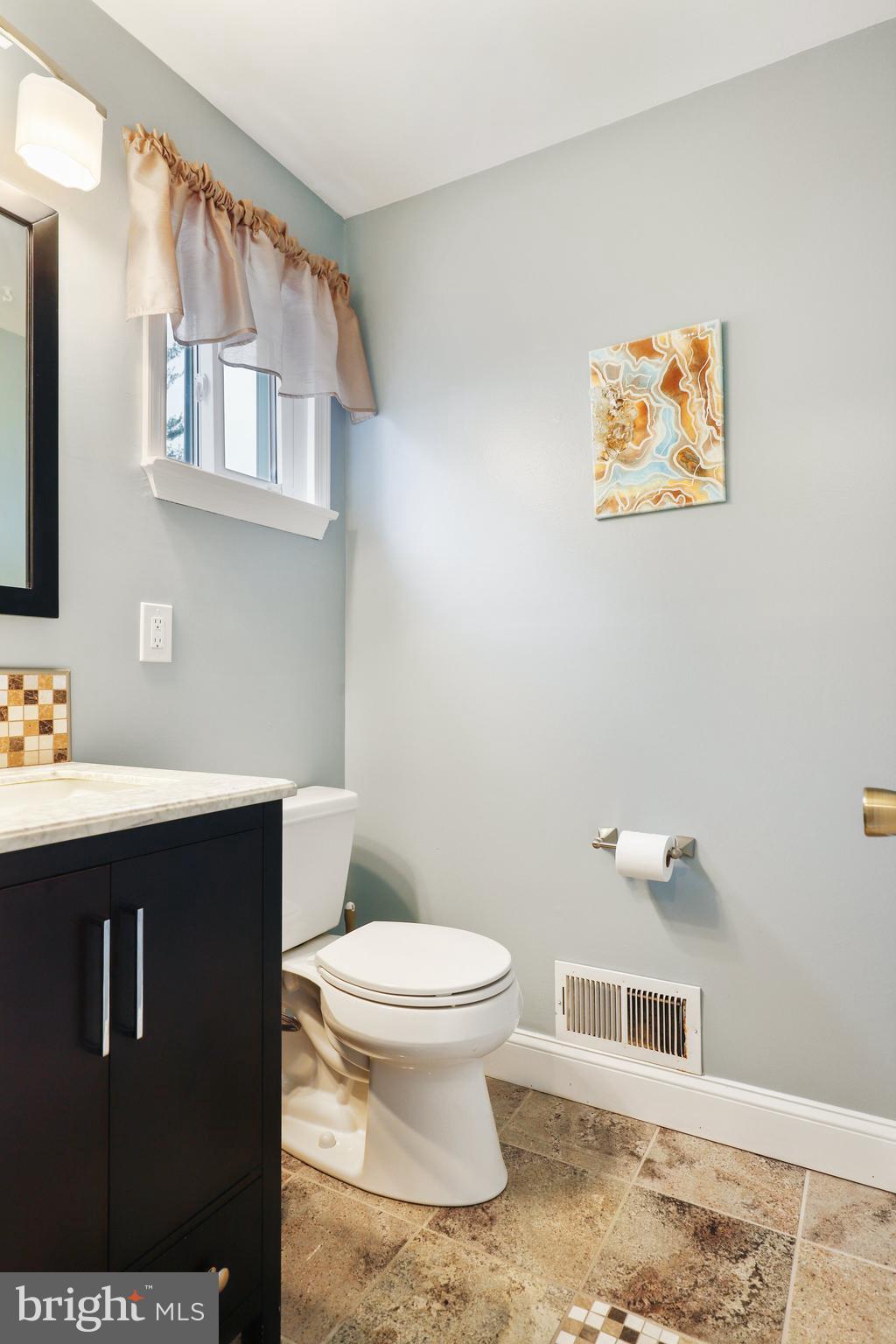 4102 Windridge Road Baltimore, MD 21208 - Photo 23 of 54