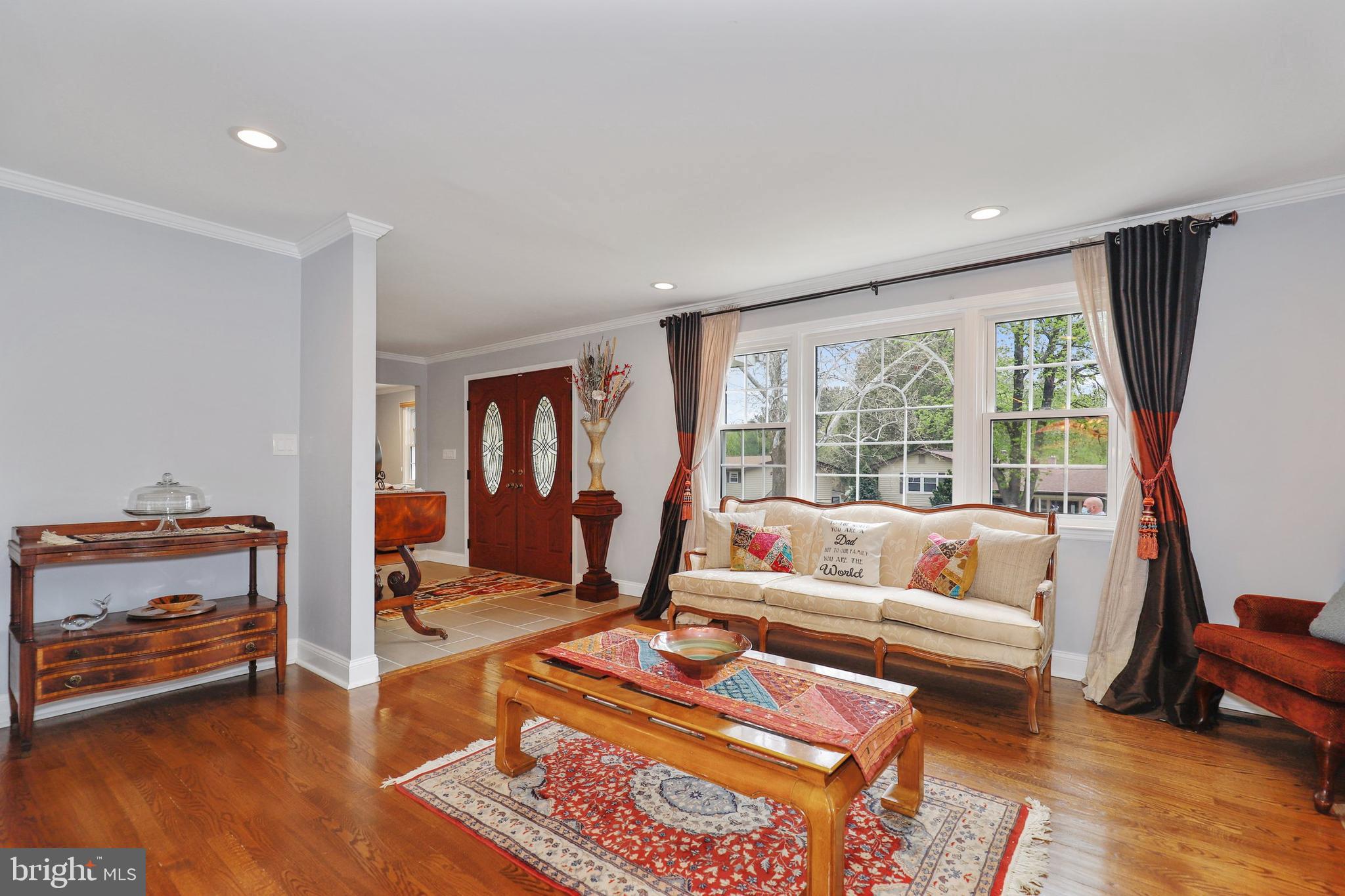 4102 Windridge Road Baltimore, MD 21208 - Photo 3 of 54