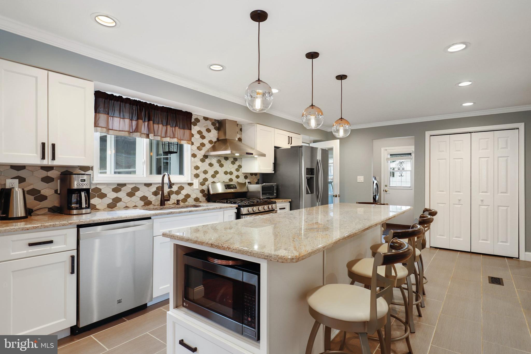 4102 Windridge Road Baltimore, MD 21208 - Photo 10 of 54