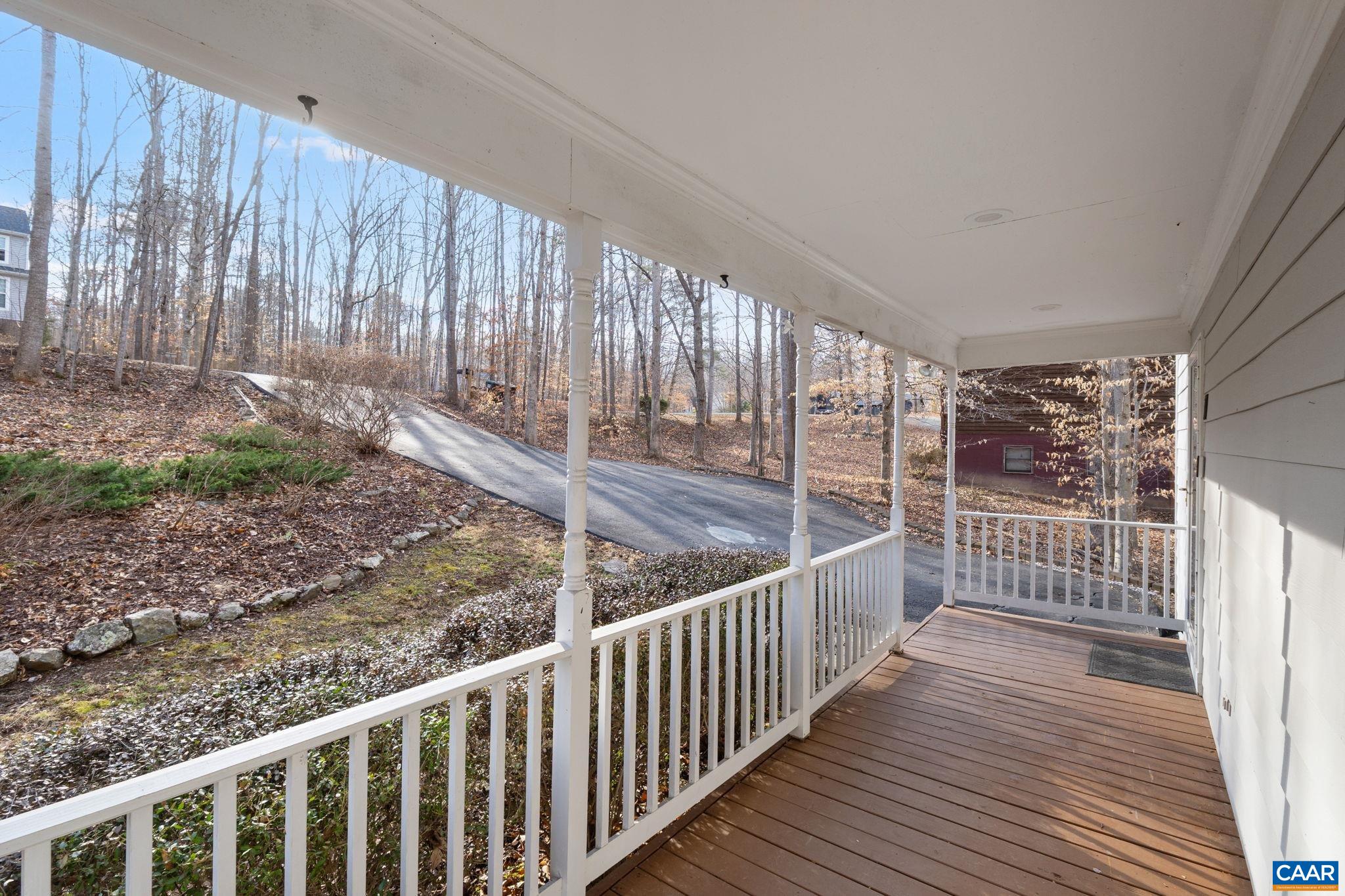 11 Holly Circle Palmyra, VA 22963 - Photo 2 of 41