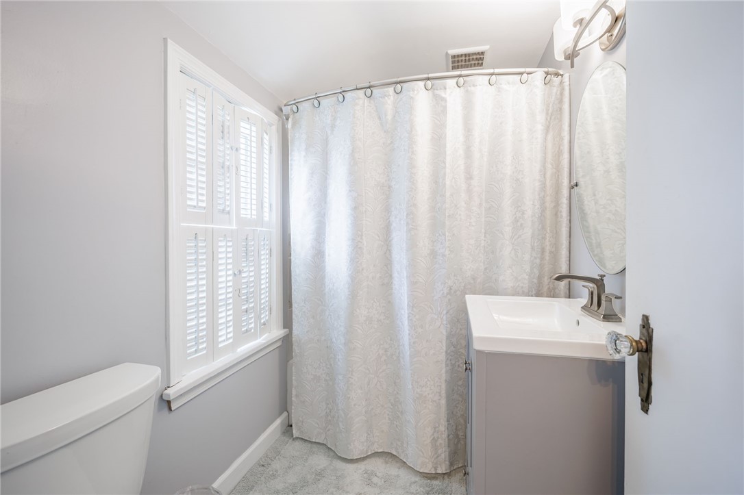 49 Yorkshire Road Irondequoit, NY 14609 - Photo 28 of 48 Gallery Image 28