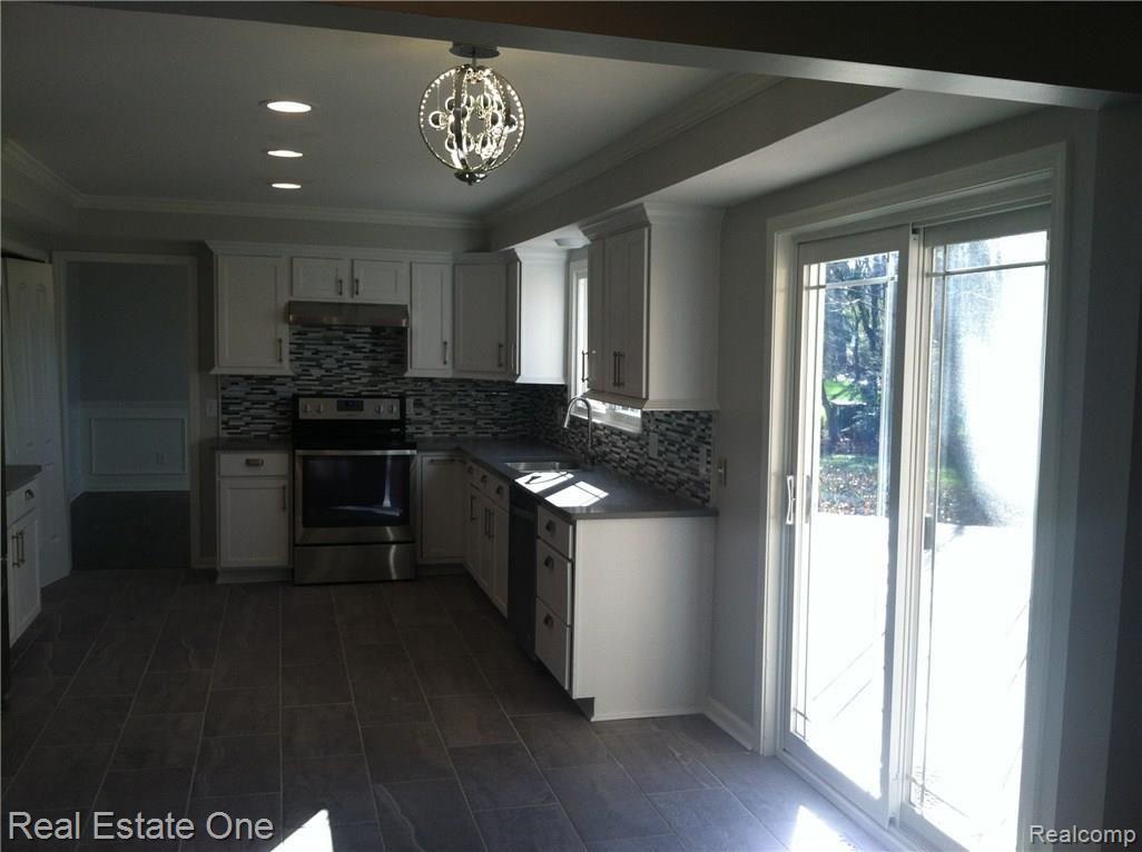4050 Stoneleigh Road Bloomfield Hills, MI 48302 - Photo 16 of 25 photo 3.JPG