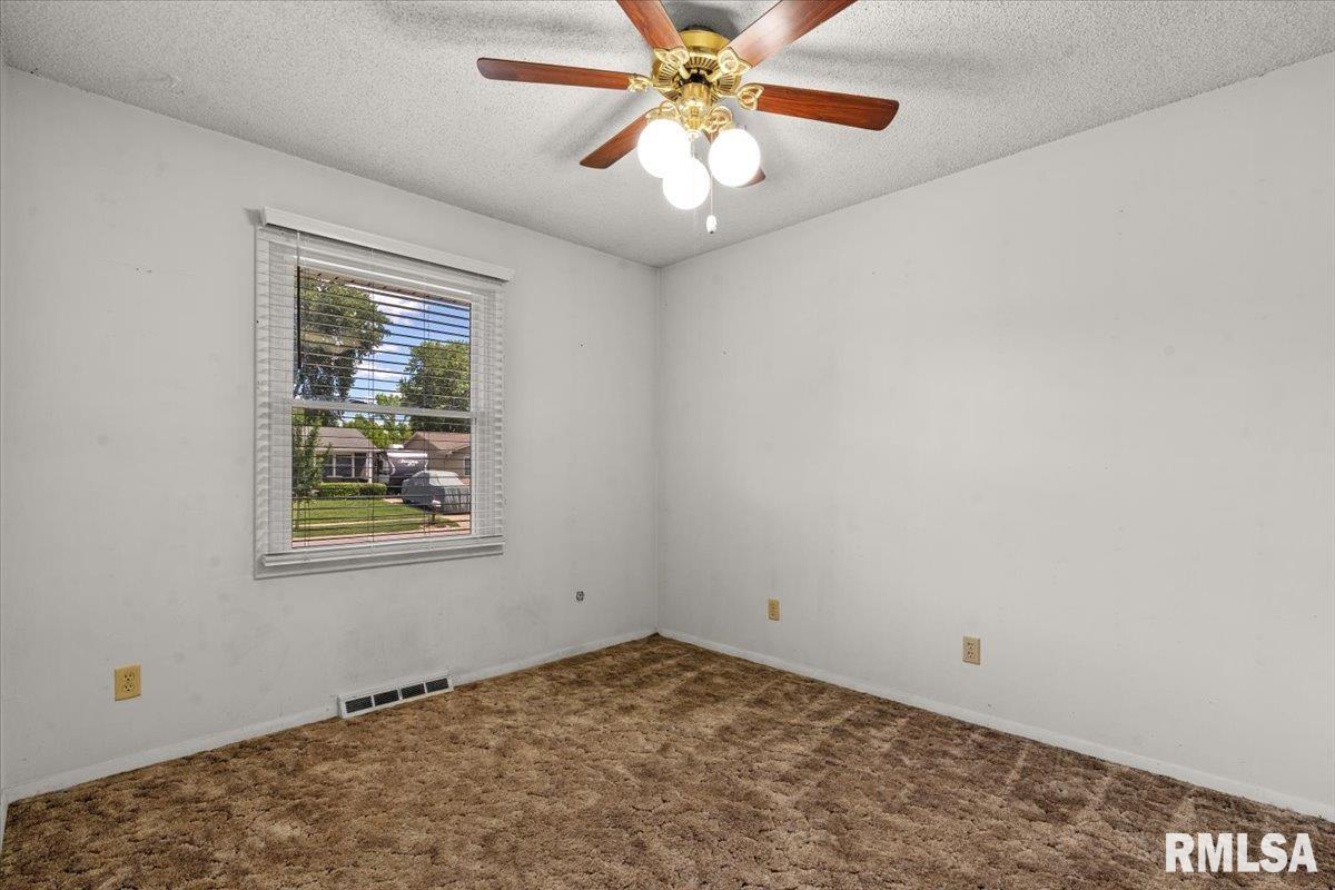 3006 Sandgate Road Springfield, IL 62702 - Photo 22 of 37