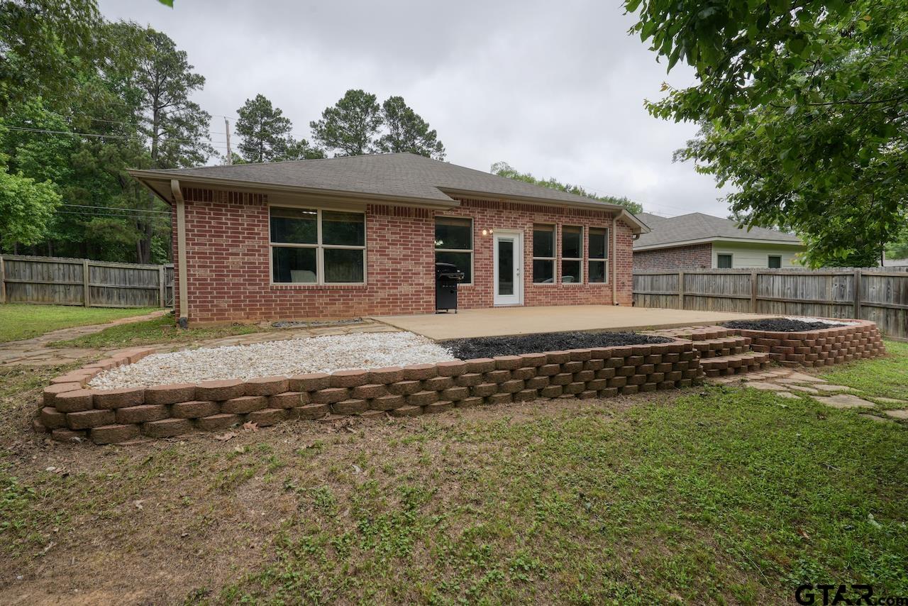 1306 Swinging Bridge Road Longview, TX 75604 - Photo 44 of 48
