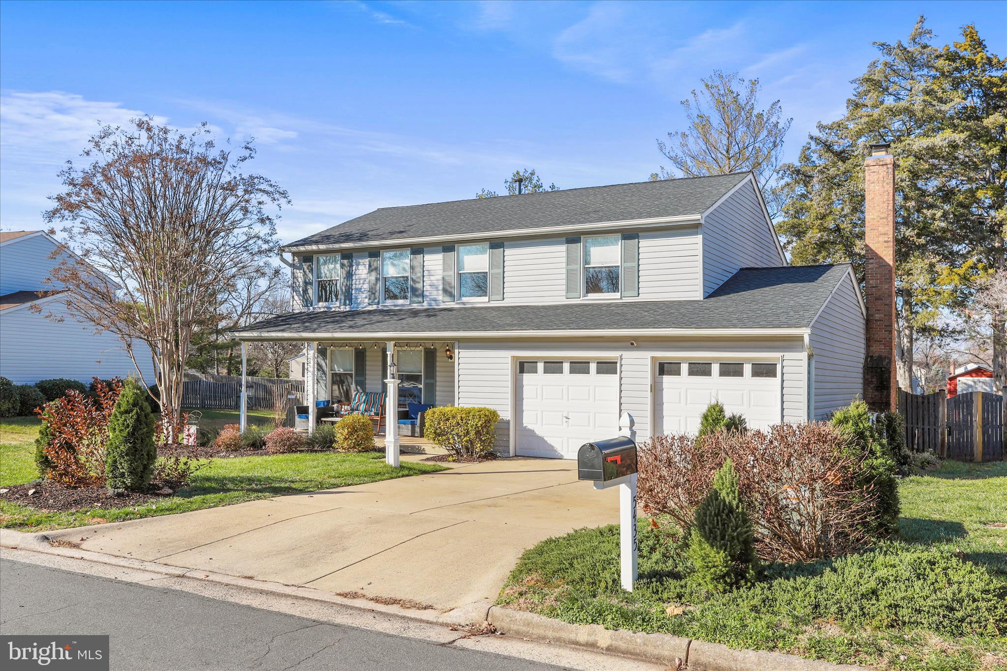 5435 Tree Line Drive Centreville, VA 20120 - Photo 4 of 51 front view of a house with a yard