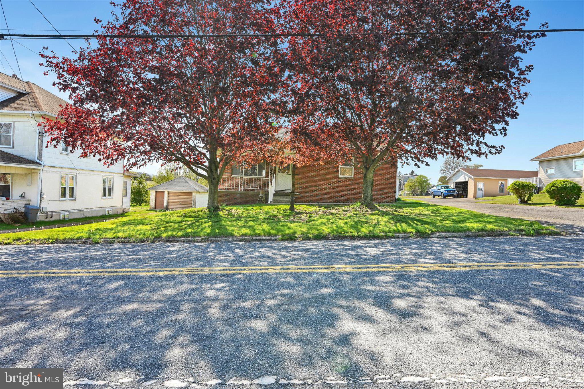 305 South Good Spring Road Hegins, PA 17938 - Photo 4 of 39