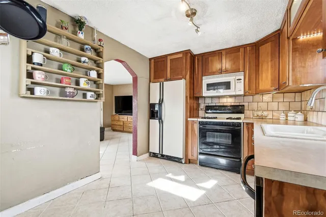 $350,000 | 90 South Kendall Street, Lakewood, CO 80226