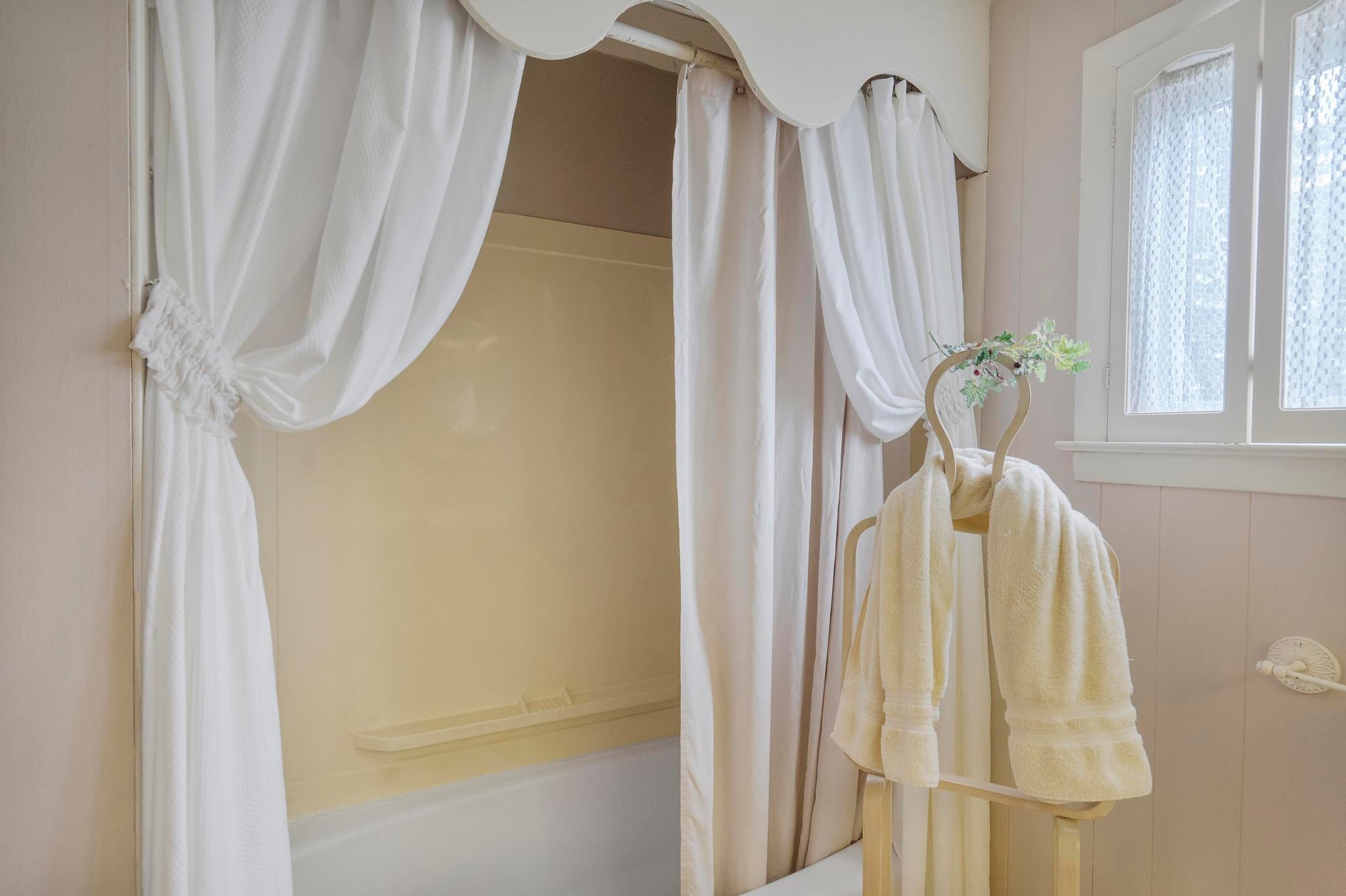 10591 Moonlight Bay Road Cheboygan, MI 49721 - Photo 15 of 33 Gallery Image 15