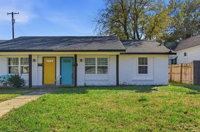 $1,200 | 224 East Lake Avenue, Unit 224, Sherman, TX 75090
