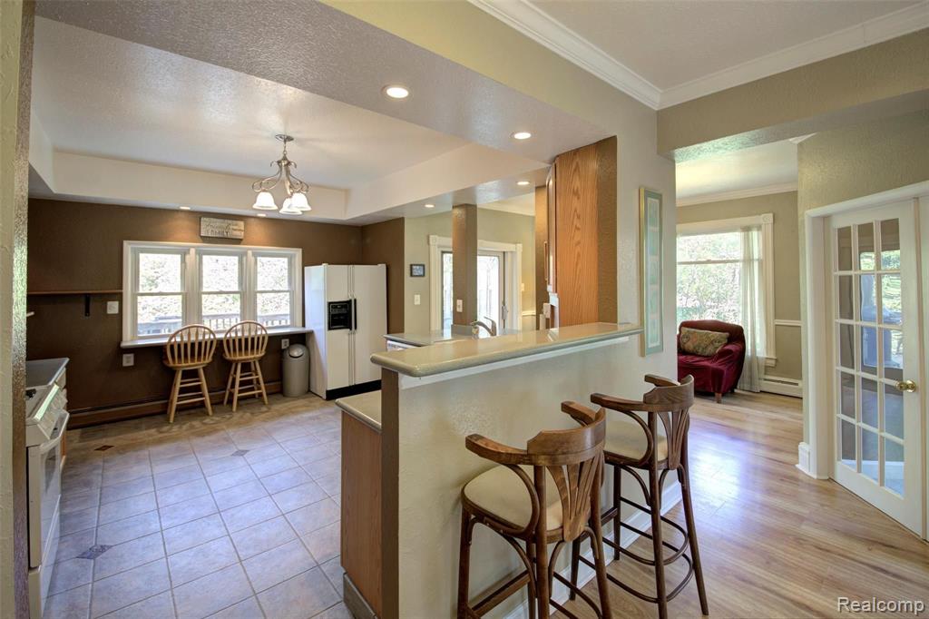 29214 Dresden Street Farmington Hills, MI 48336 - Photo 5 of 49