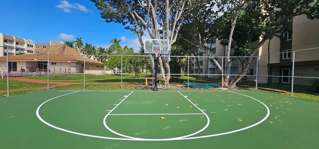 a view of a tennis court