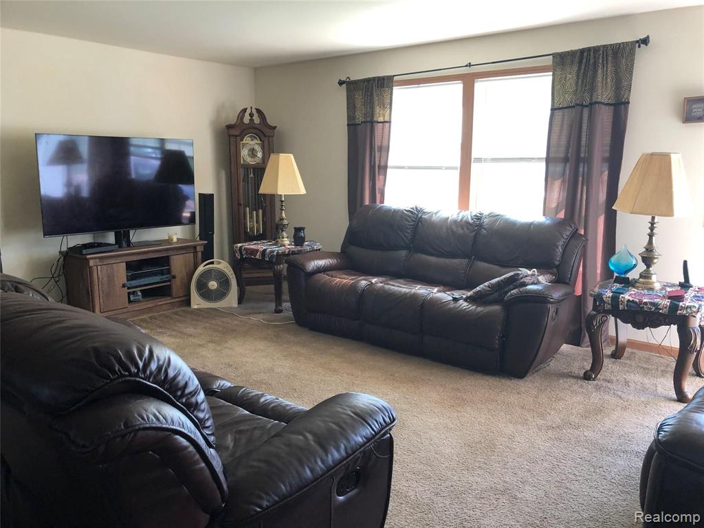 14700 Burt Road Capac, MI 48014 - Photo 5 of 30