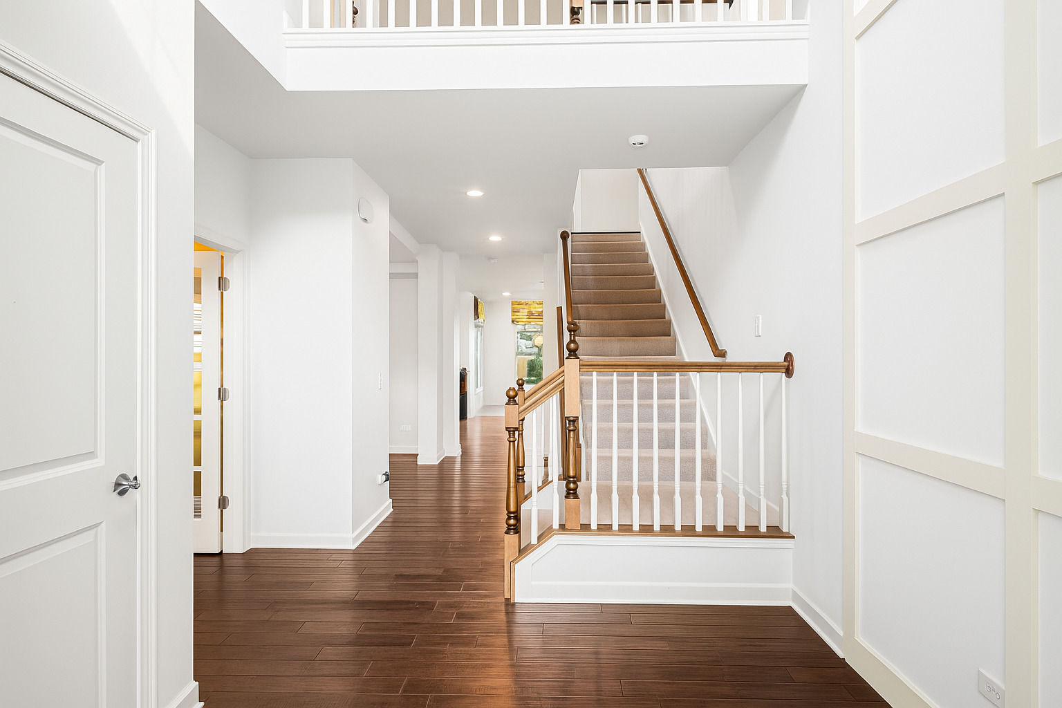 1002 Hudson Drive Joliet, IL 60431 - Photo 8 of 40 a view of entryway with wooden floor