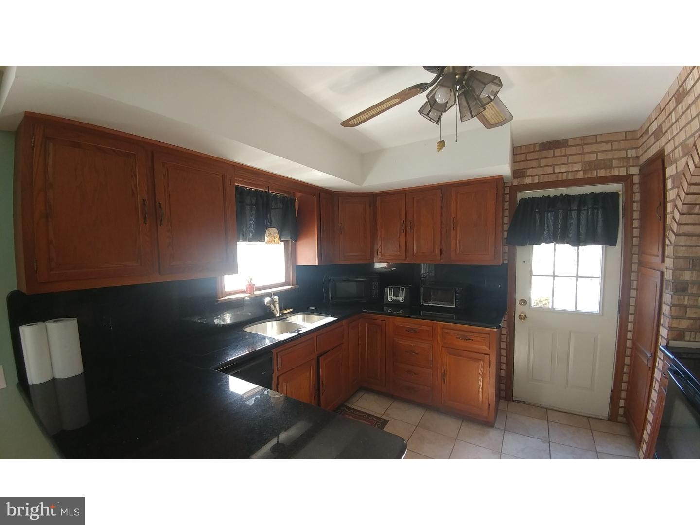 138 Pinoak Road Lehighton, PA 18235 - Photo 5 of 21 Kitchen