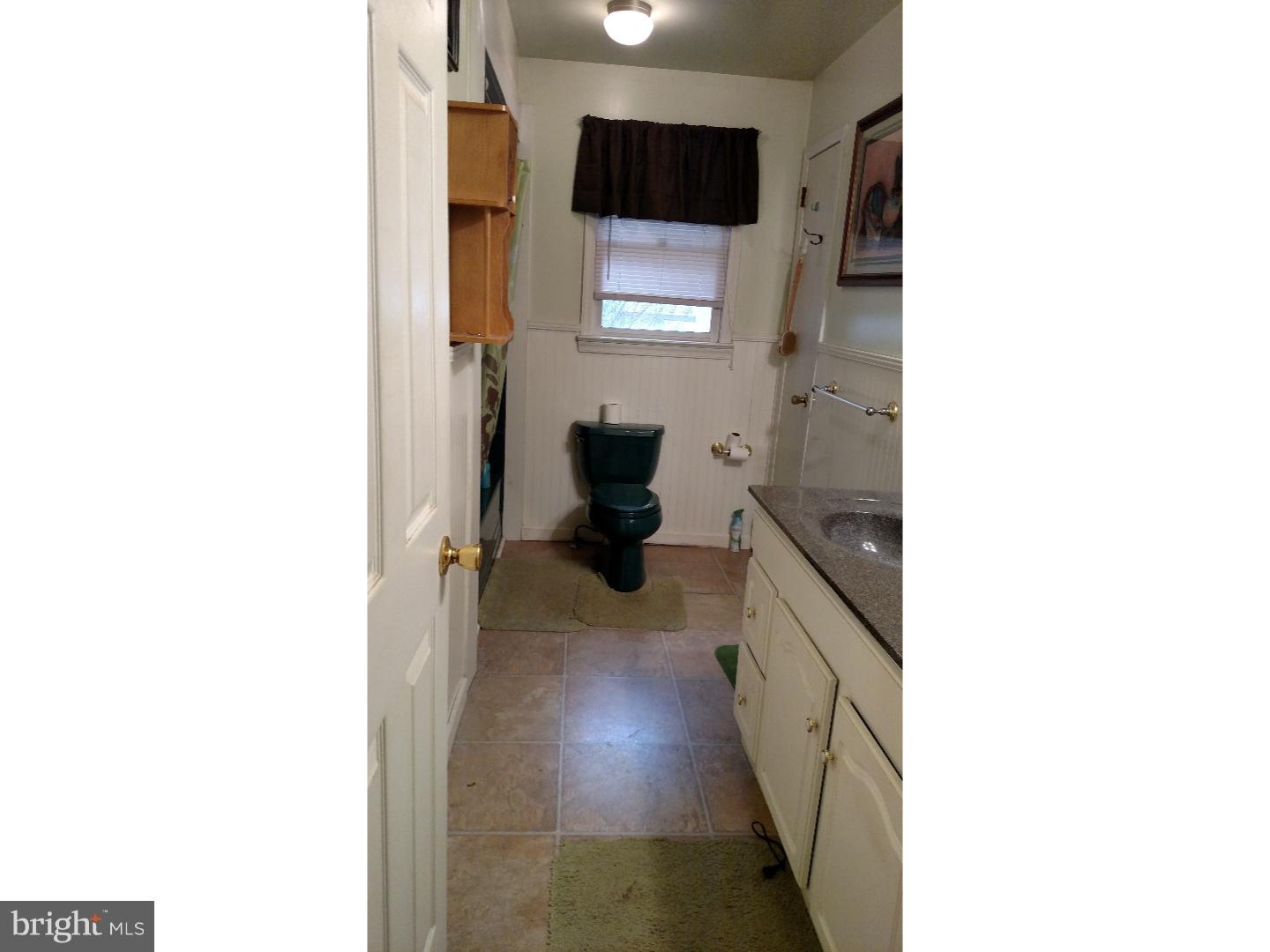 138 Pinoak Road Lehighton, PA 18235 - Photo 9 of 21 Bathroom