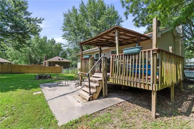 $177,000 | 1405 South Vine Street, Holden, MO 64040