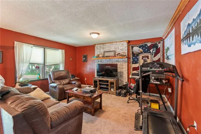 $177,000 | 1405 South Vine Street, Holden, MO 64040