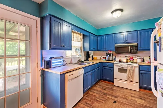 $177,000 | 1405 South Vine Street, Holden, MO 64040