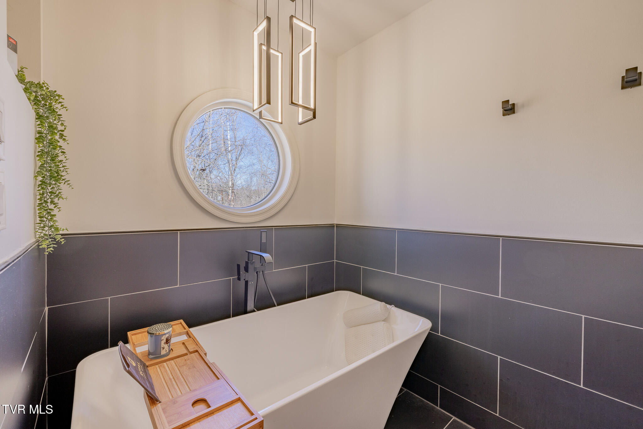 1331 Bloomingdale Road Kingsport, TN 37660 - Photo 14 of 65 1R9A3120-HDR