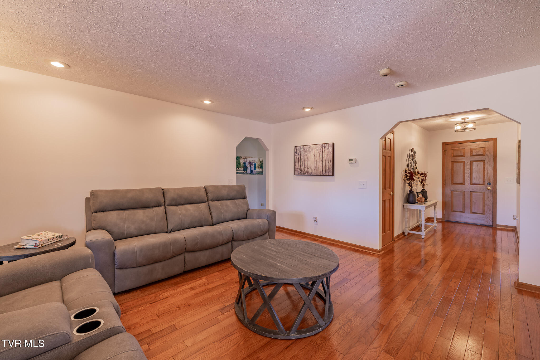 1331 Bloomingdale Road Kingsport, TN 37660 - Photo 5 of 65 1R9A3093-HDR