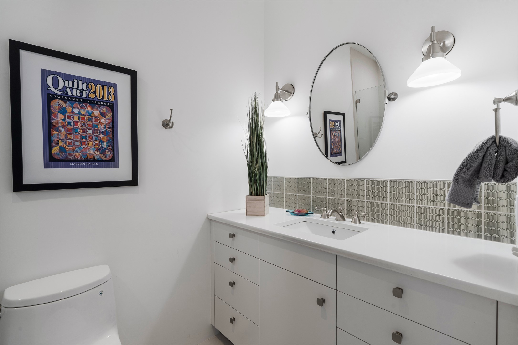 86 Droege Road Santa Fe, NM 87508 - Photo 28 of 37 Casita Bathroom
