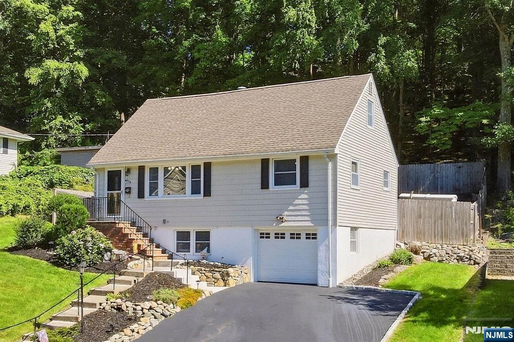 138 Rafkind Road Bloomingdale, NJ 07403 - Photo 1 of 40 Gallery Image 1