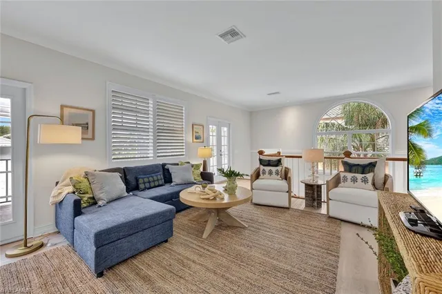 $43,500 | 255 2nd Avenue North, Naples, FL 34102