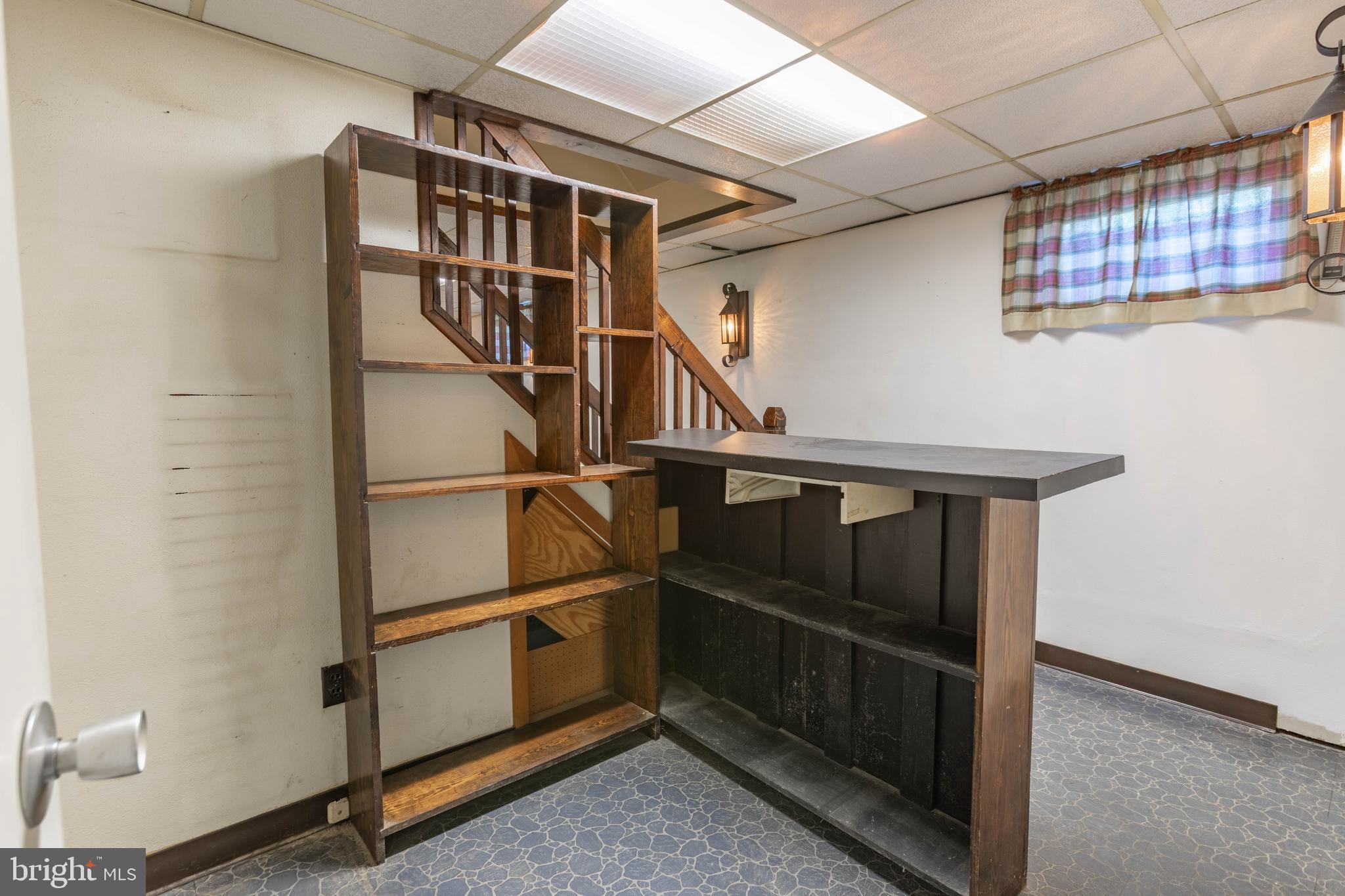 1813 Cromwood Road Baltimore, MD 21234 - Photo 26 of 32 Bar area (11x6)